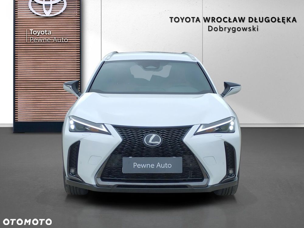 Lexus UX 300h F Sport Design - 8