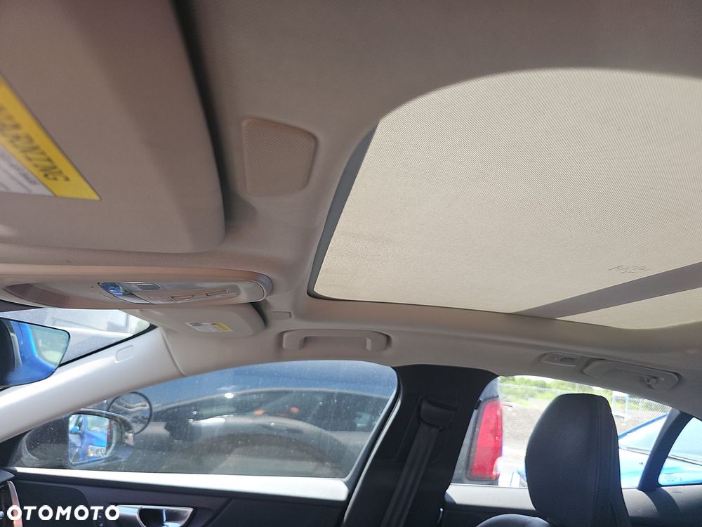 Volvo S60 B5 B AWD Plus Dark - 13