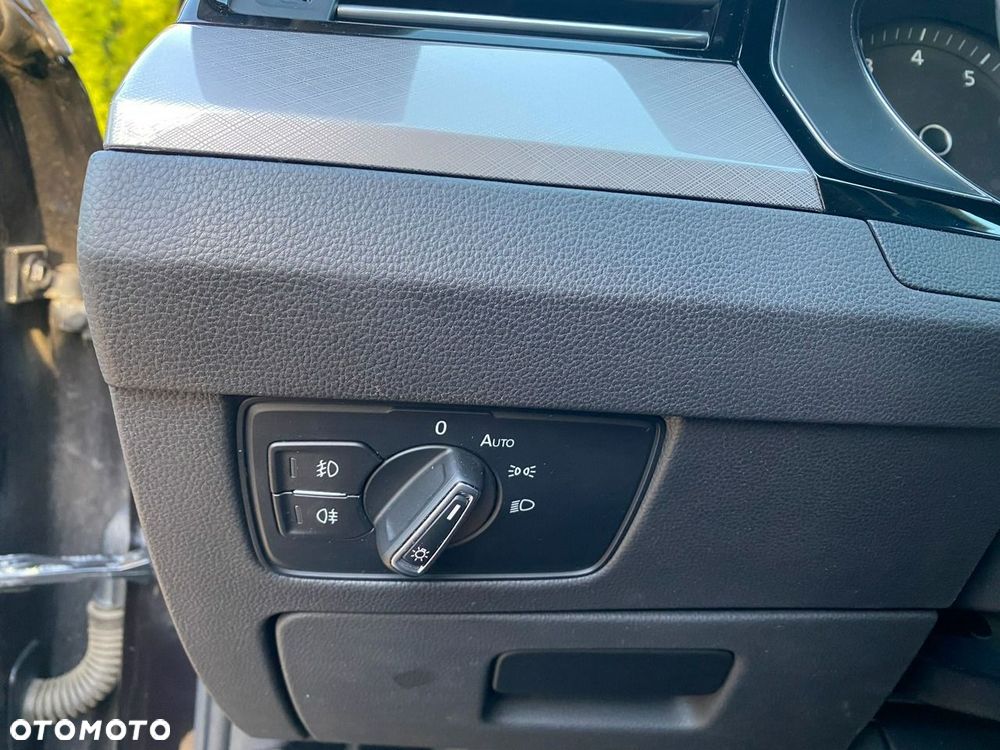 Volkswagen Passat - 22