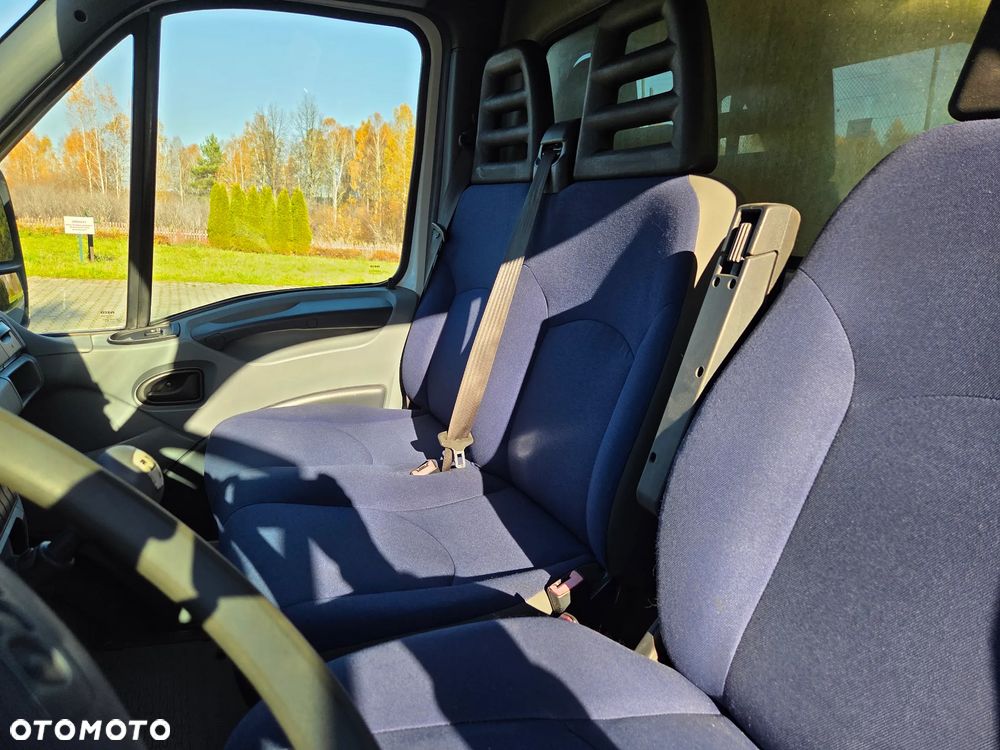 Iveco 40C18 winda 1000kg klima - 18