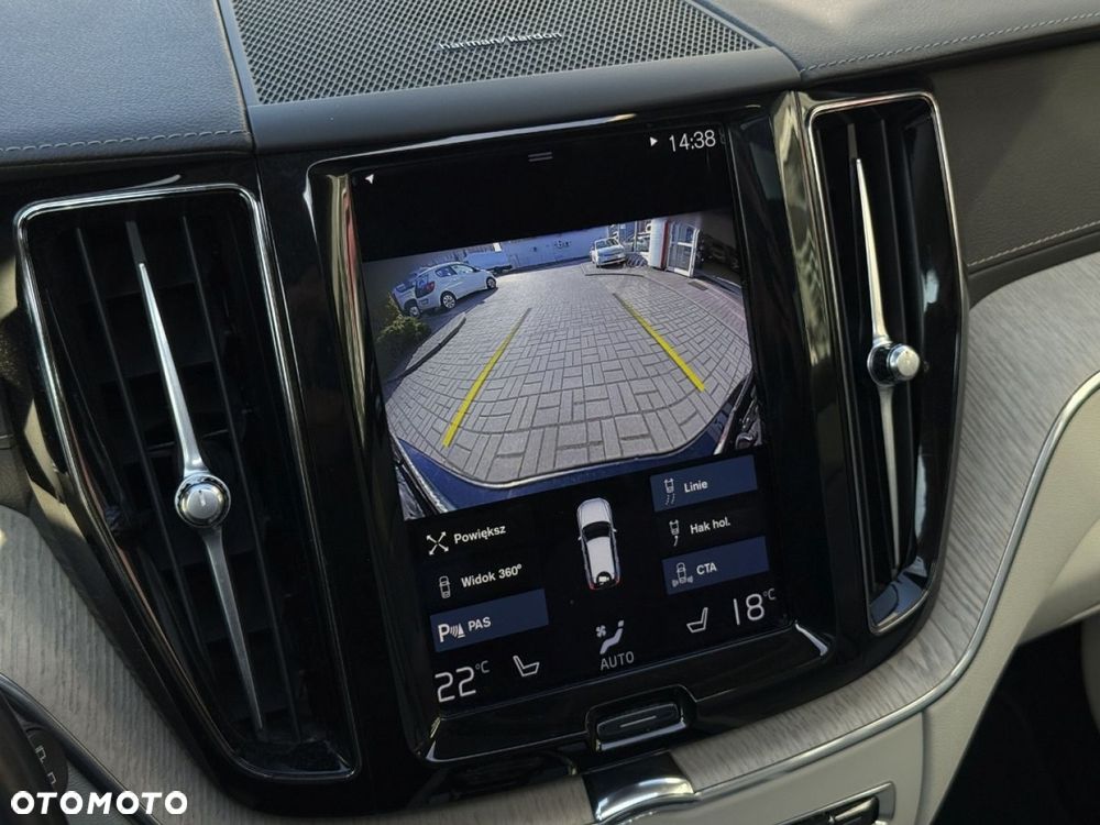 Volvo XC 60 T6 Plug-In Hybrid AWD Inscription - 26