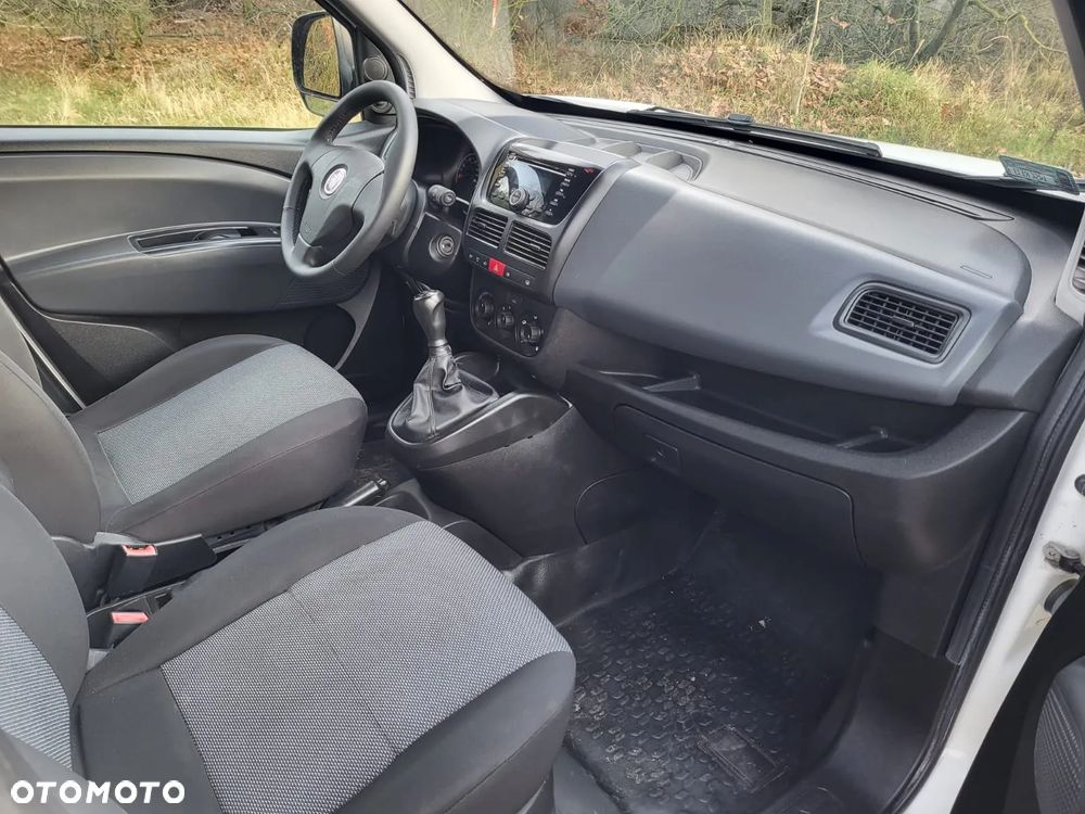 Fiat Doblo 1.3 TDI 90KM 2014r Izoterma Chłodnia Mroźnia Agregat Carrier Xarios 200 230v -29 + 20 - 14