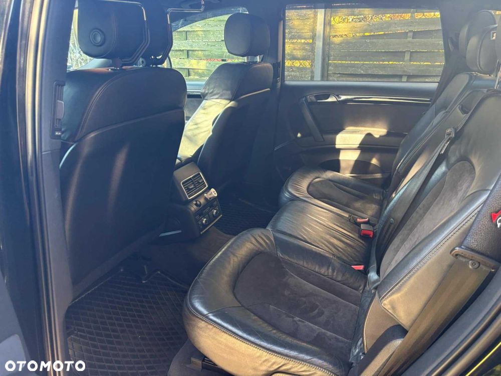 Audi Q7 - 7
