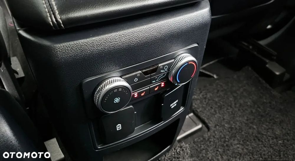 Ford Explorer EcoBoost Plug-in Hybrid PLATINUM - 19