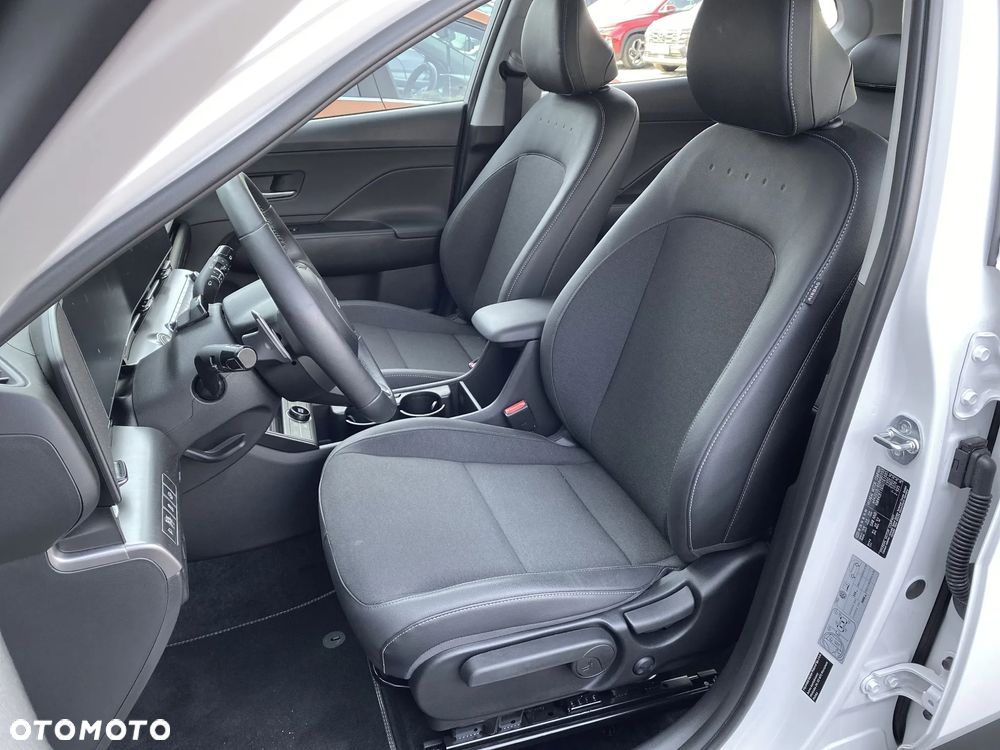 Hyundai Kona 1.6 GDI Hybrid Executive DCT - 13