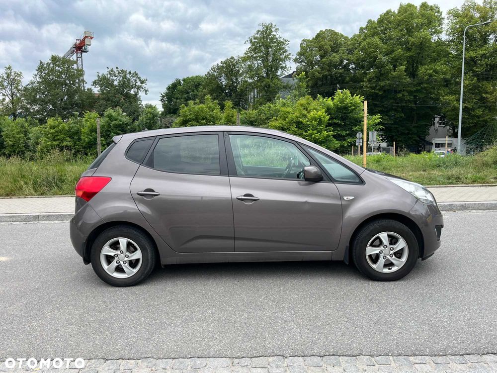 Kia Venga - 3