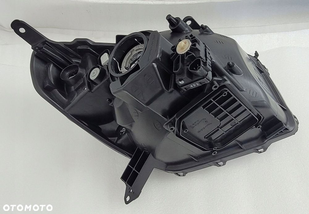 LAMPA LEWA PRZEDNIA ZWYKŁA TOYOTA RAV4 II LIFT 2003- - 9