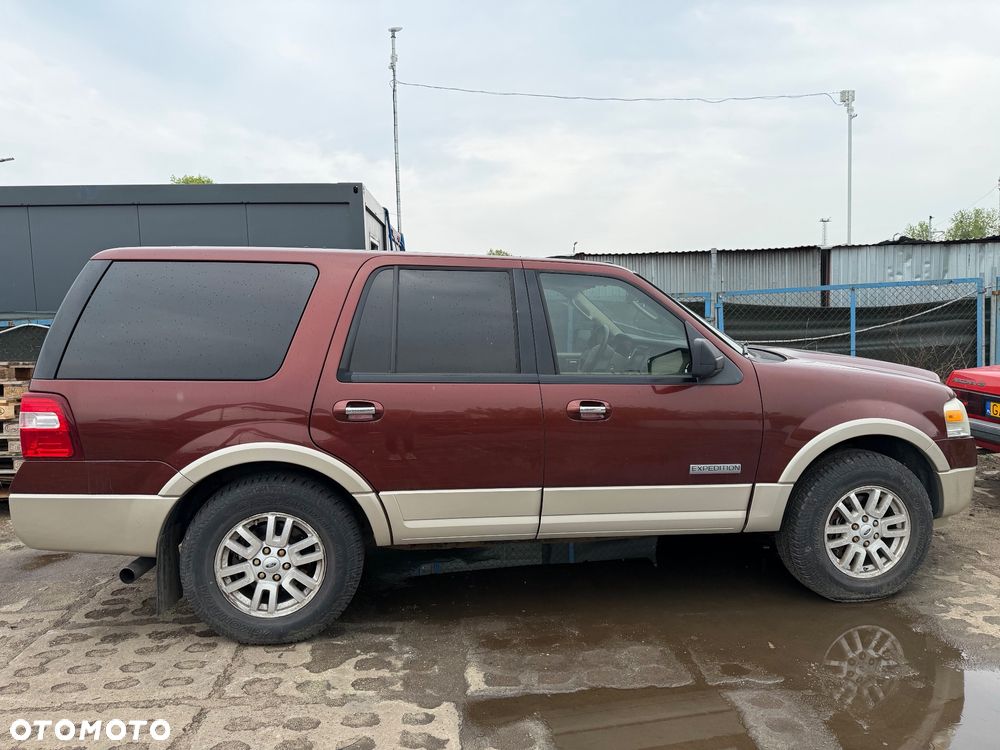 Ford Expedition - 2