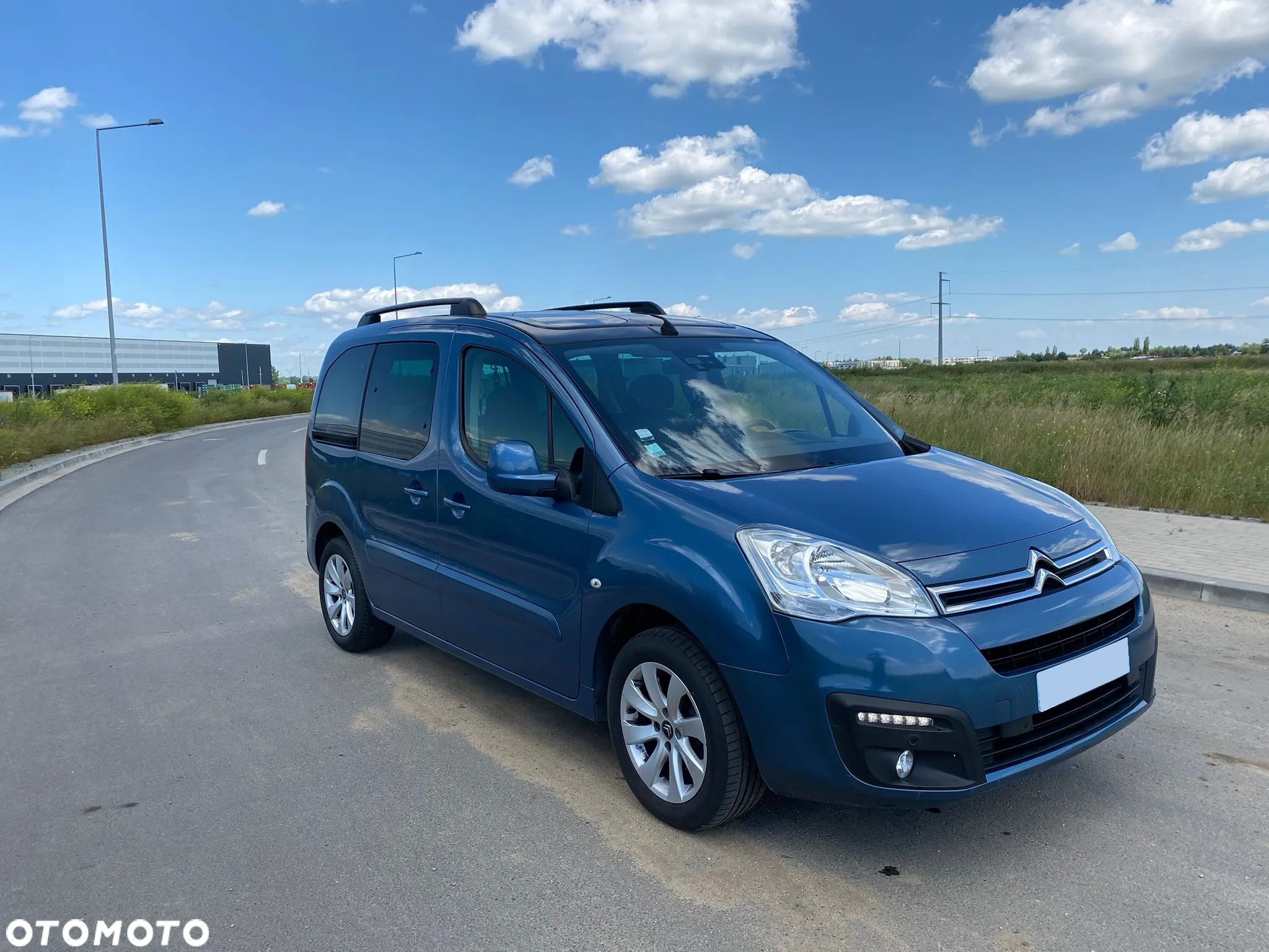 Citroën Berlingo Multispace PureTech 110 SHINE - 3