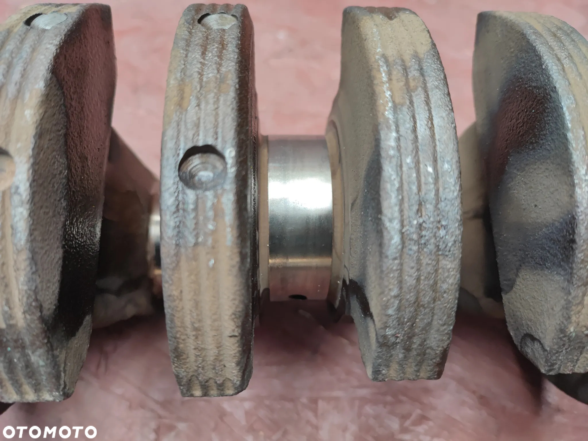 BMW E36 / E34 / E39 / Z3 ORYGINALNY WAŁ KORBOWY DO SILNIKÓW GAMY M52B25 1X VANOS / M50B25 O NR. 11 21 1 705 847 / 11 21 1 432 275 OEM W BARDZO DOBRYM STANIE - 21