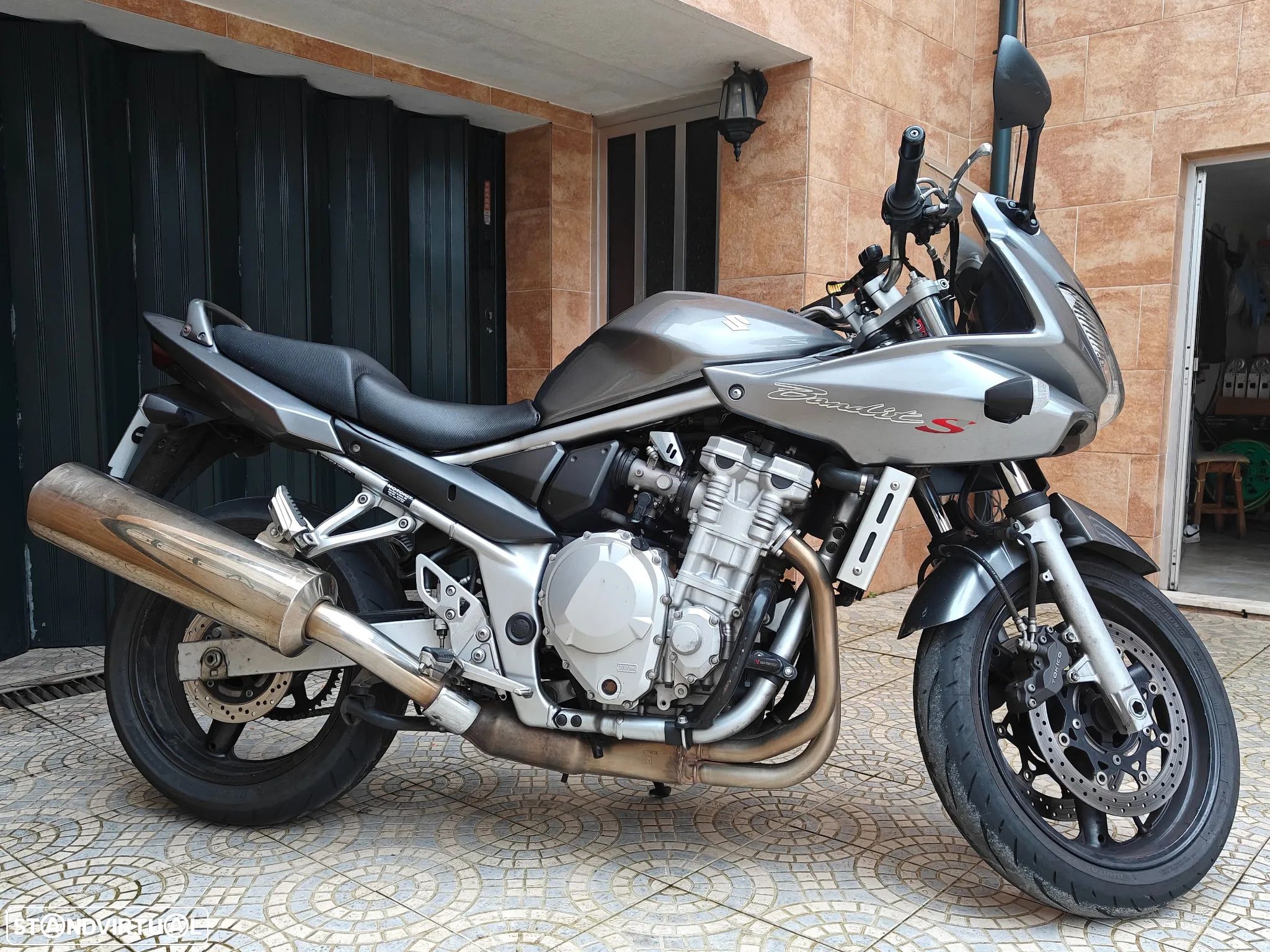 Suzuki Bandit S - 1