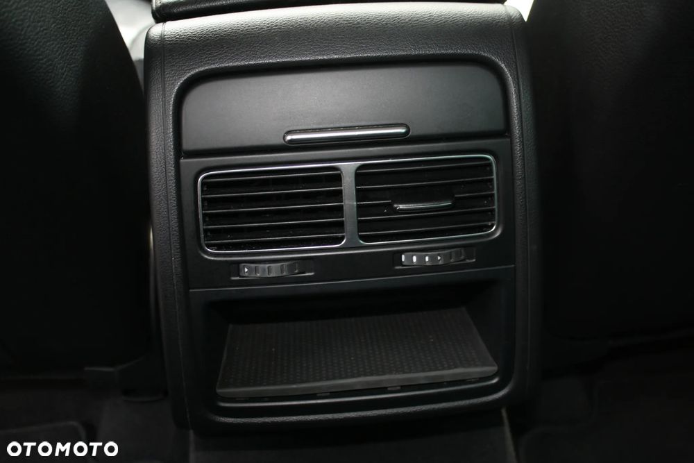 Volkswagen Touareg 3.0 V6 TDI BMT Perfectline R-Style - 22
