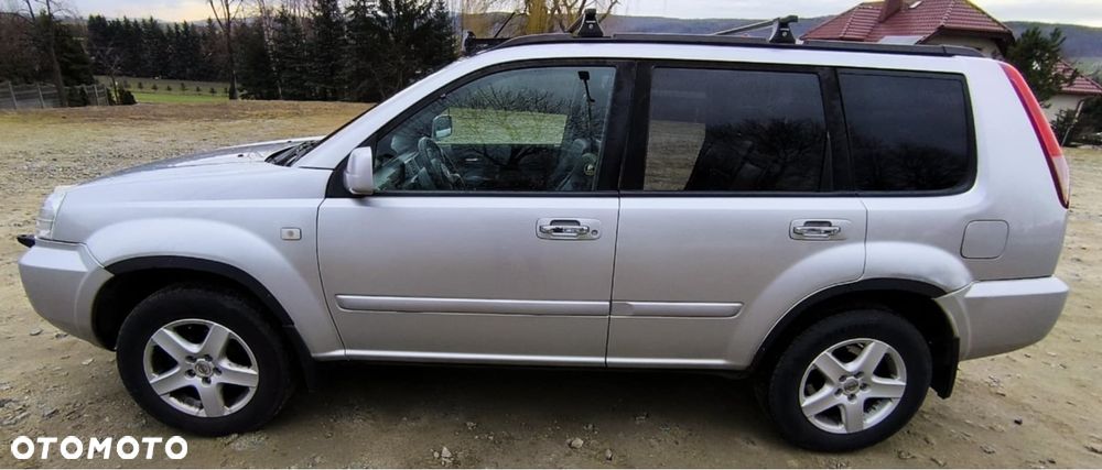 Nissan X-Trail 2.5 Elegance - 2