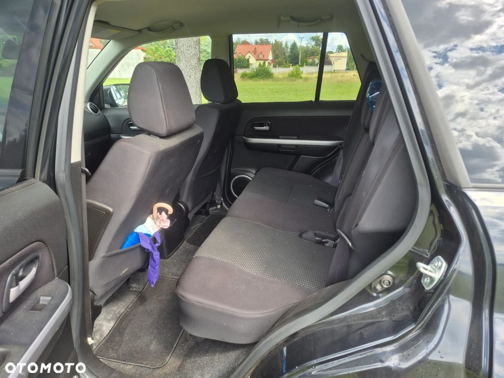Suzuki Grand Vitara 2.4 De Luxe - 16