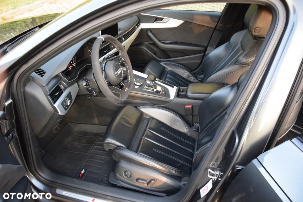 Audi A4 Avant - 15