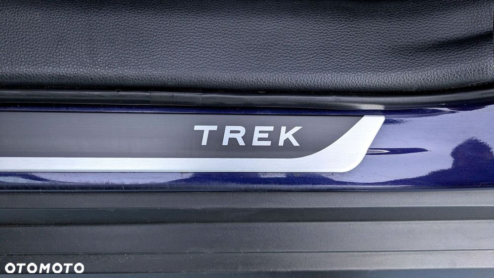 Toyota Corolla 2.0 Hybrid Trek - 19