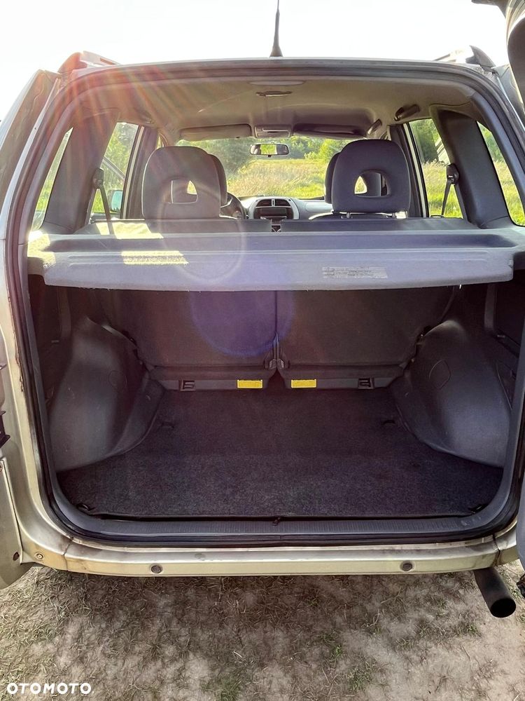 Toyota RAV4 - 3