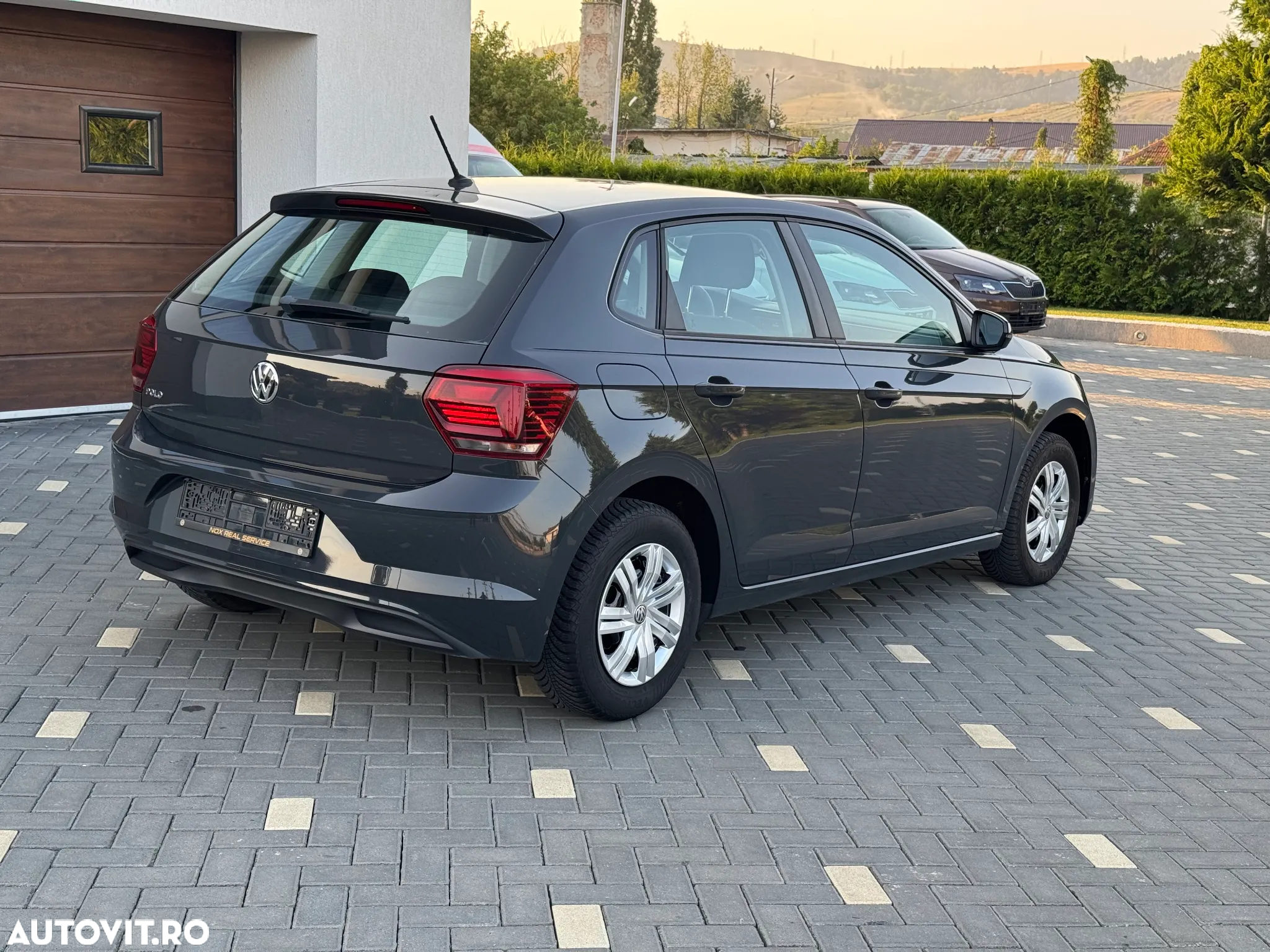 Volkswagen Polo 1.0 TSI R-Line - 3