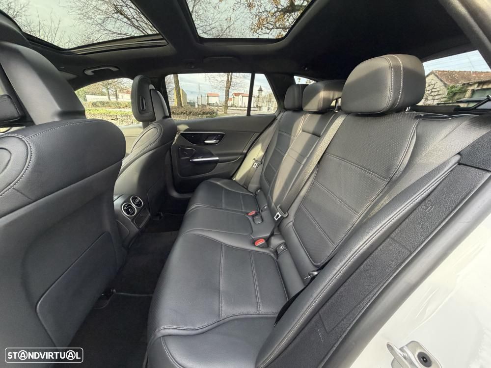 Mercedes-Benz C 300 e T 9G-TRONIC AMG Line - 25
