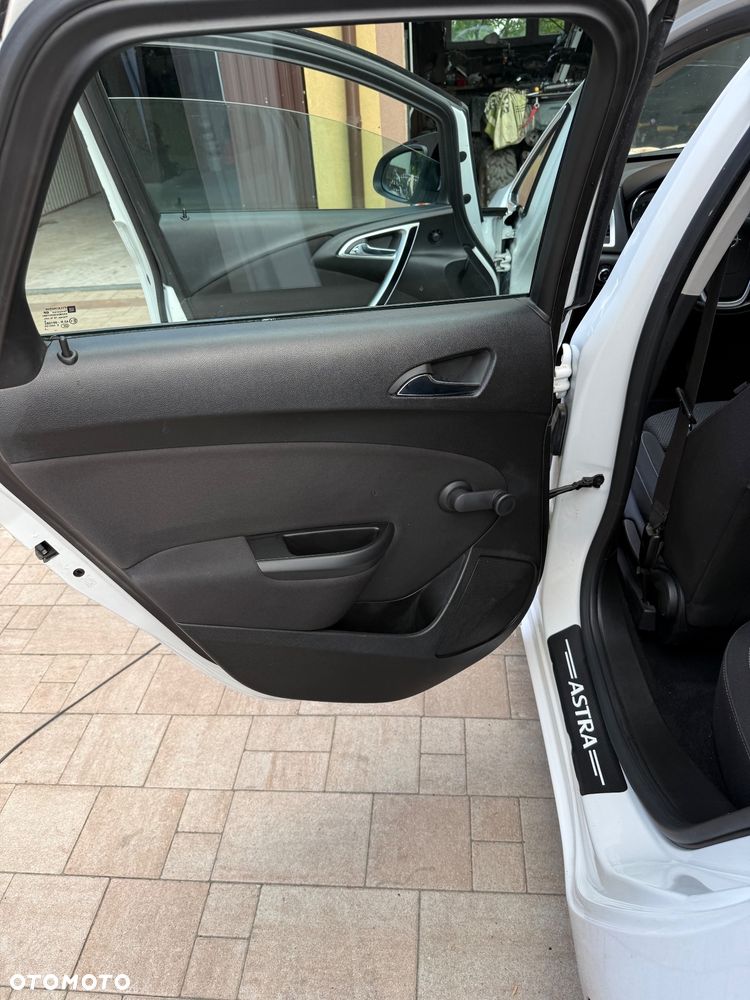 Opel Astra - 20