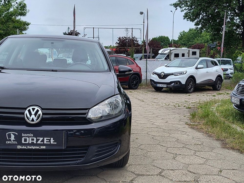 Volkswagen Golf - 22