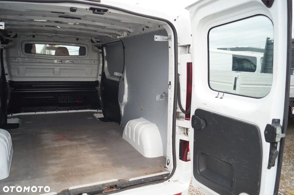 Opel Vivaro - 29