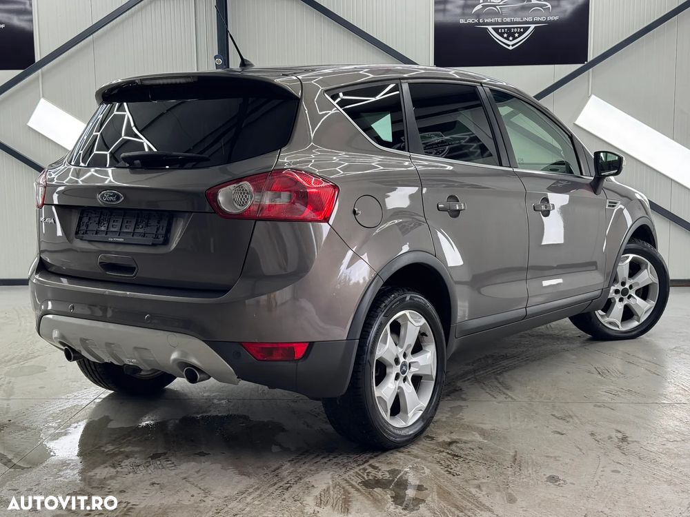 Ford Kuga 2.0 TDCi Powershift 4WD Titanium - 13