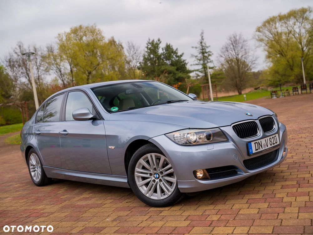 BMW Seria 3 318i Edition Exclusive - 20