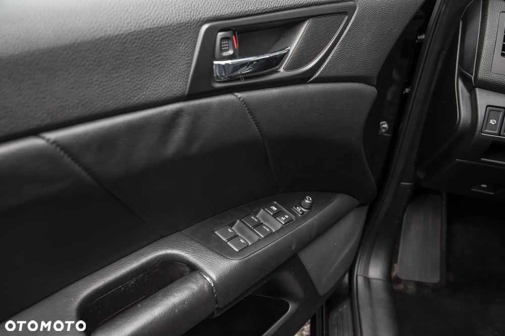 Suzuki Kizashi 2.4 Sport 4WD CVT - 13