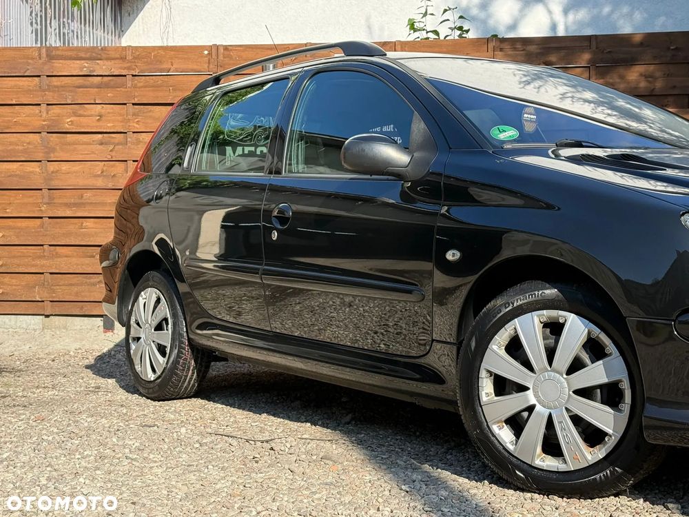Peugeot 206 - 24
