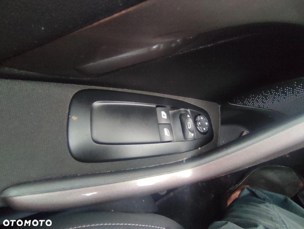 Peugeot 2008 e-HDi FAP 92 STOP & START Business-Line - 18