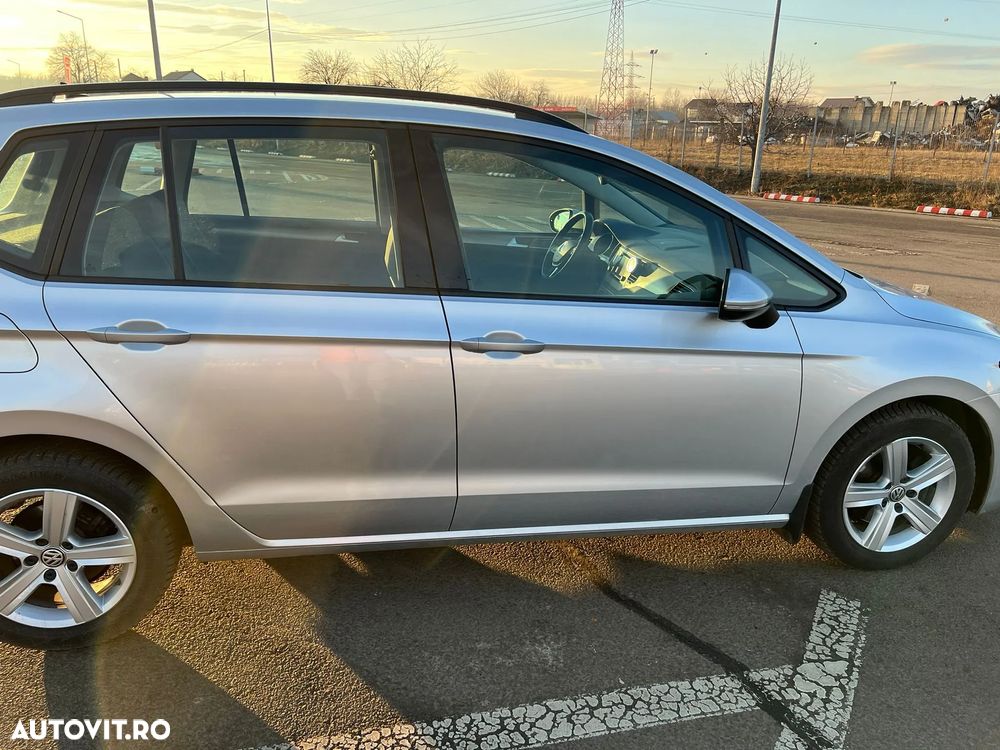 Volkswagen Golf Sportsvan 1.6 TDI DPF DSG BMT Comfortline - 4