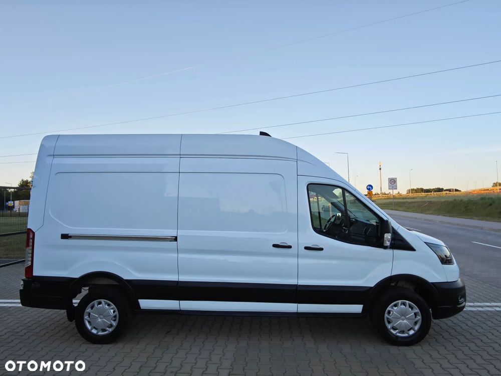 Ford Transit - 12