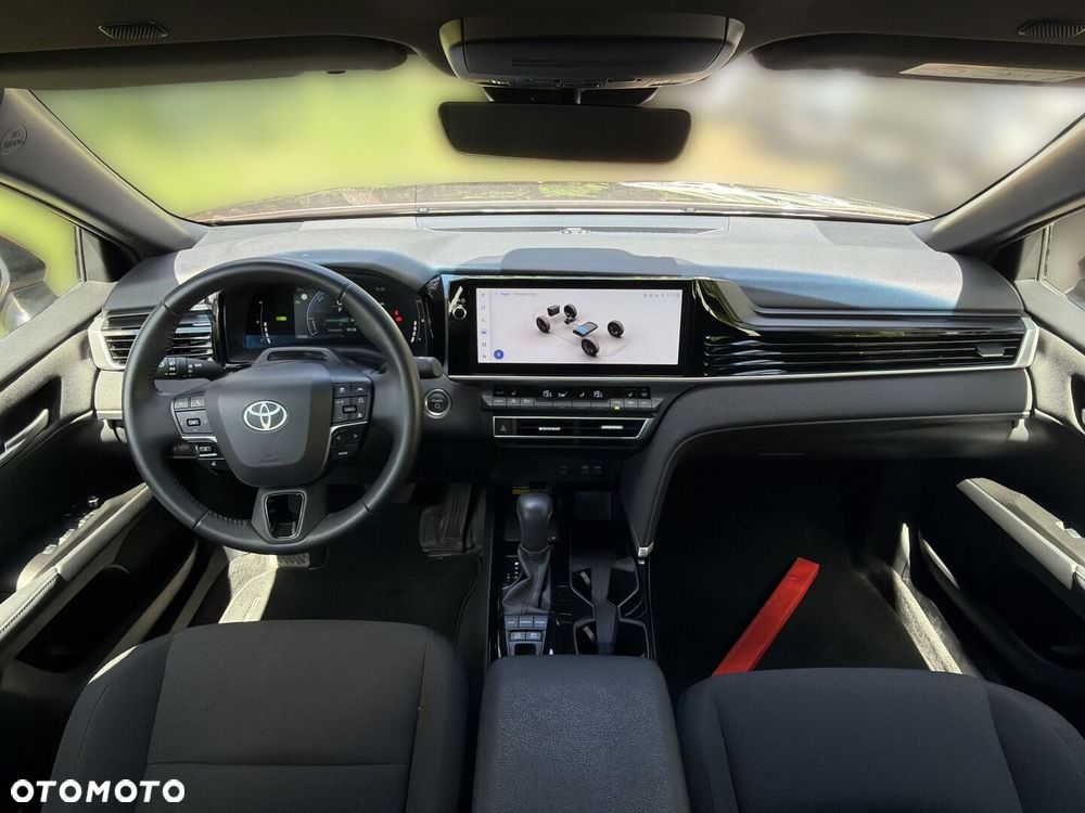 Toyota Camry - 10