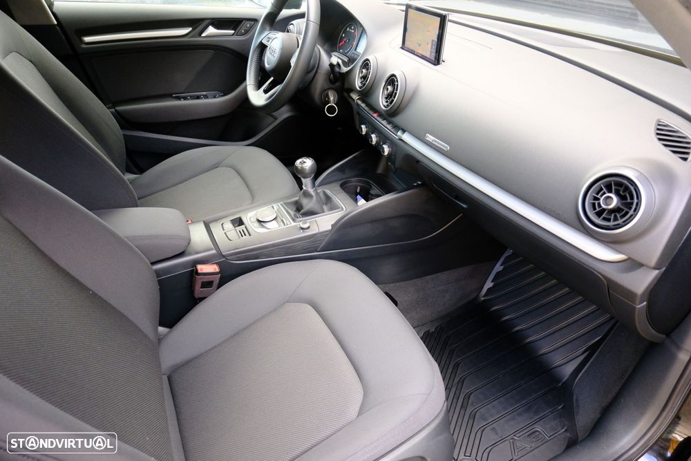 Audi A3 Sportback 30 TDI - 11