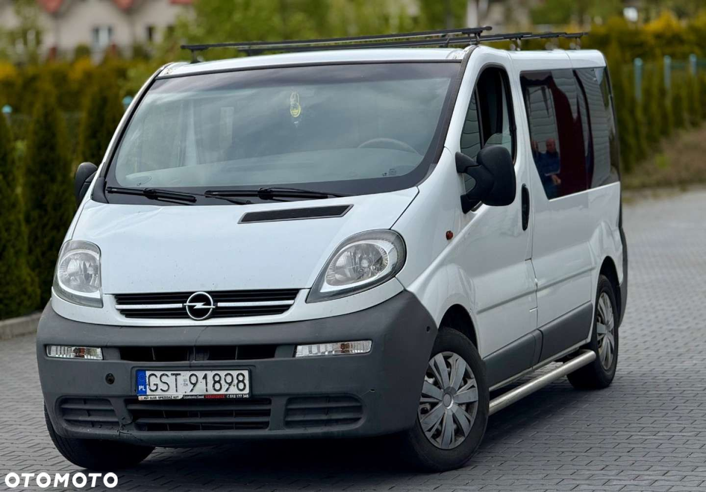 Opel Vivaro - 11