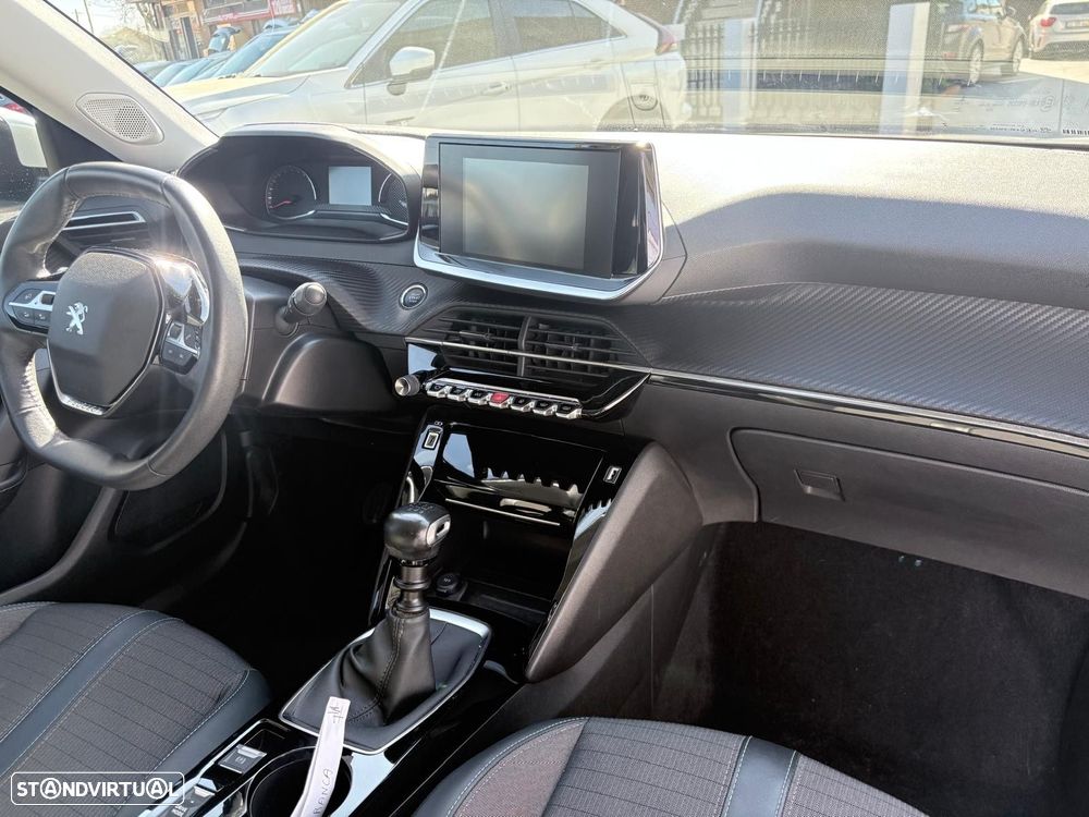 Peugeot 2008 1.2 PureTech Allure - 14
