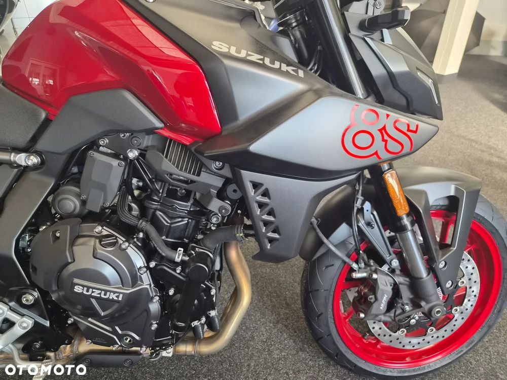 Suzuki GSX - 4