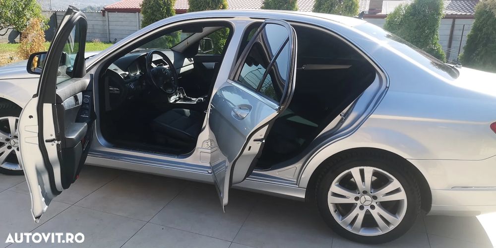 Mercedes-Benz C - 3