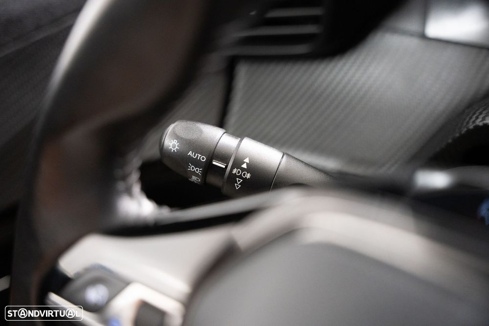 Peugeot 2008 1.2 PureTech Active - 17