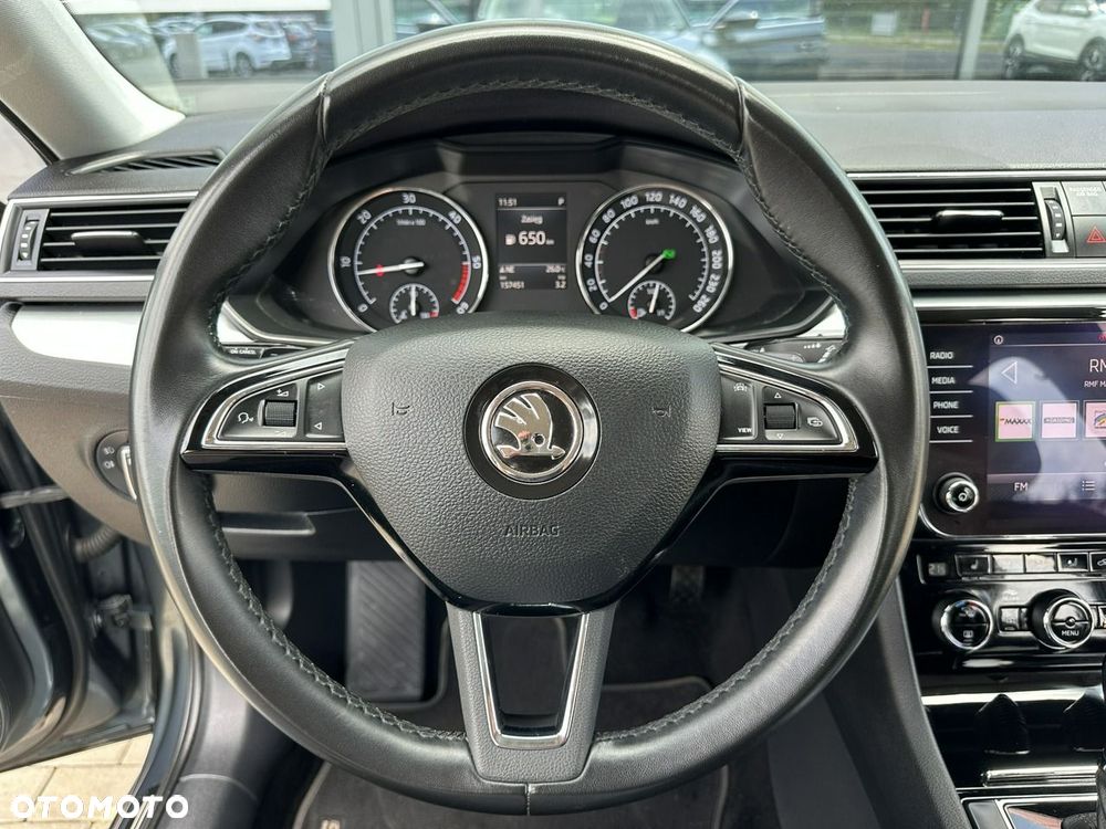 Skoda Superb 2.0 TDI SCR Ambition DSG - 19