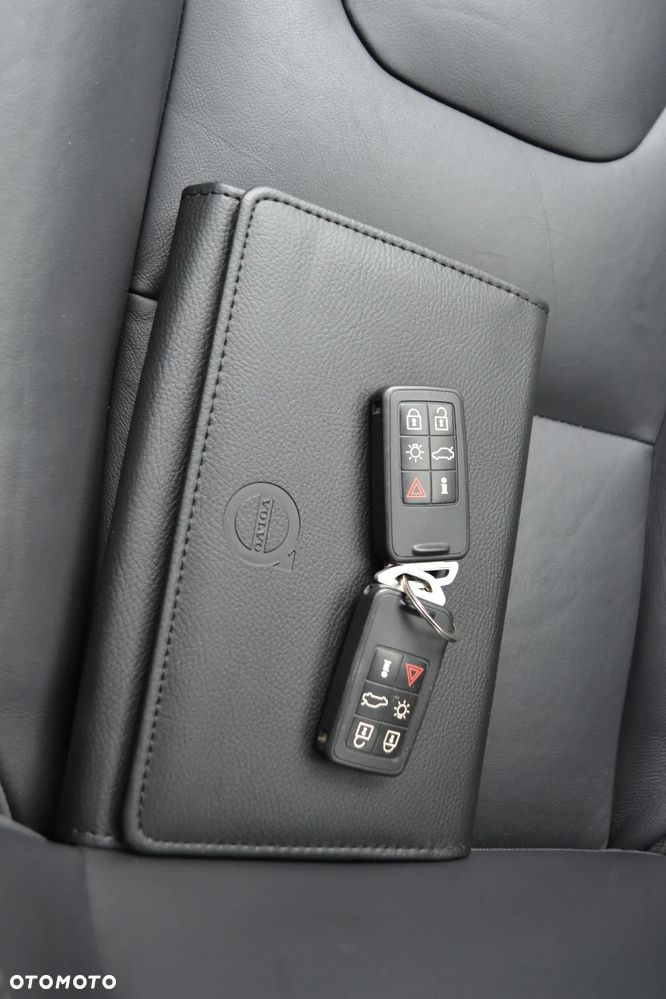 Volvo XC 60 - 35