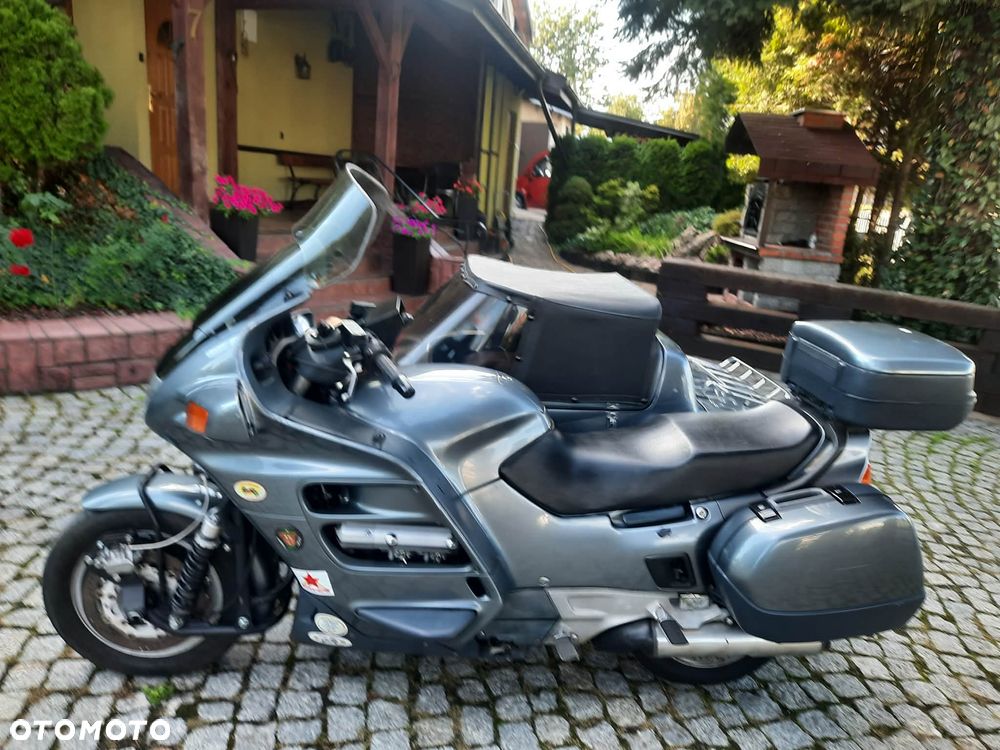 Honda ST - 1