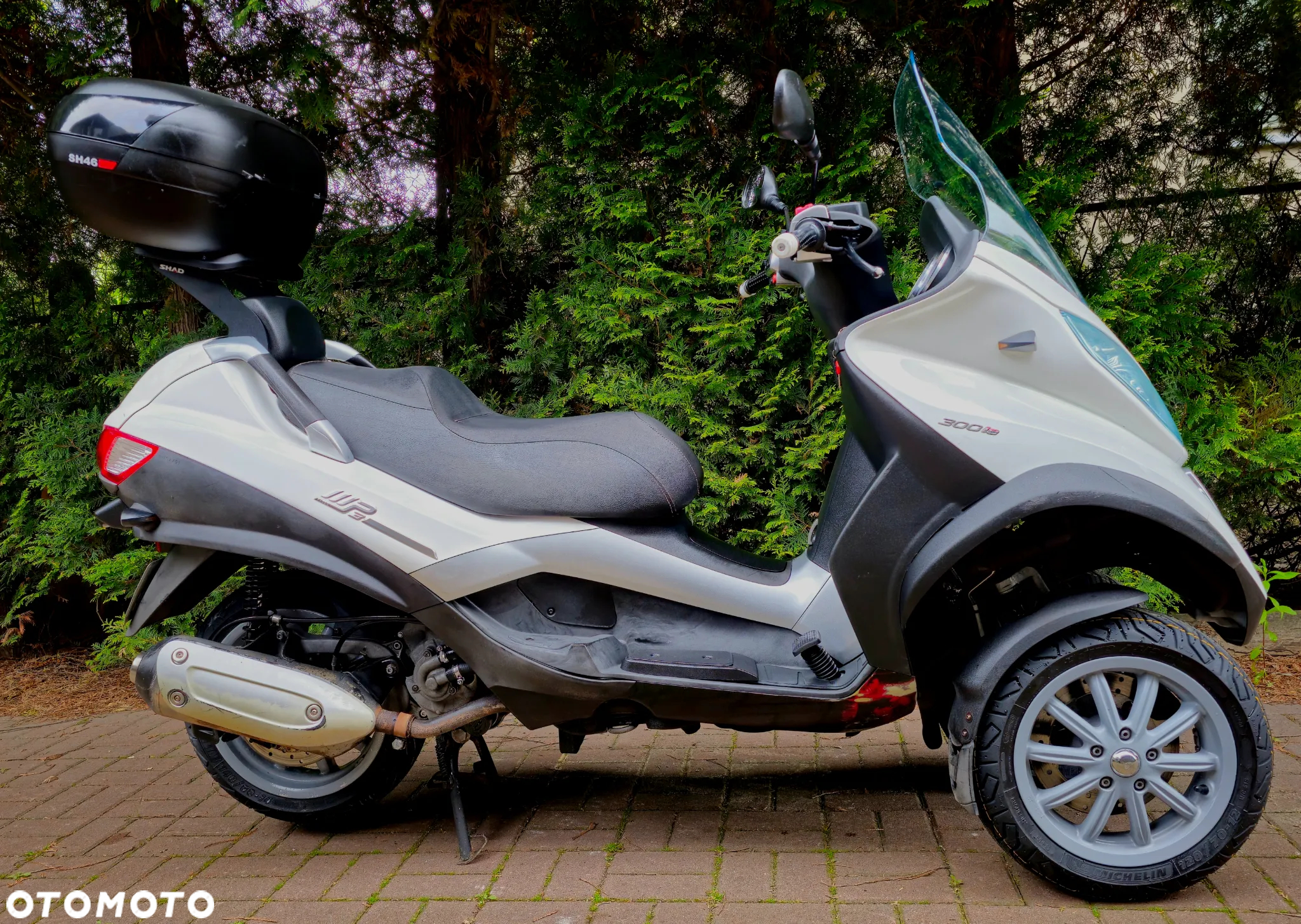 Piaggio MP-3 - 2
