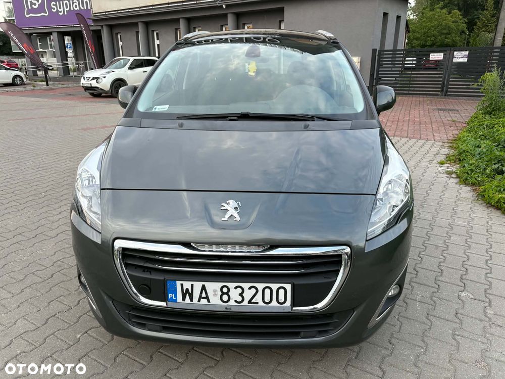 Peugeot 5008 1.6 HDi Style 7os - 8