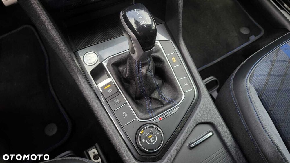 Volkswagen Tiguan - 25