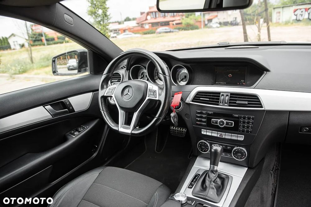 Mercedes-Benz Klasa C 250 Sport 7G-TRONIC - 29