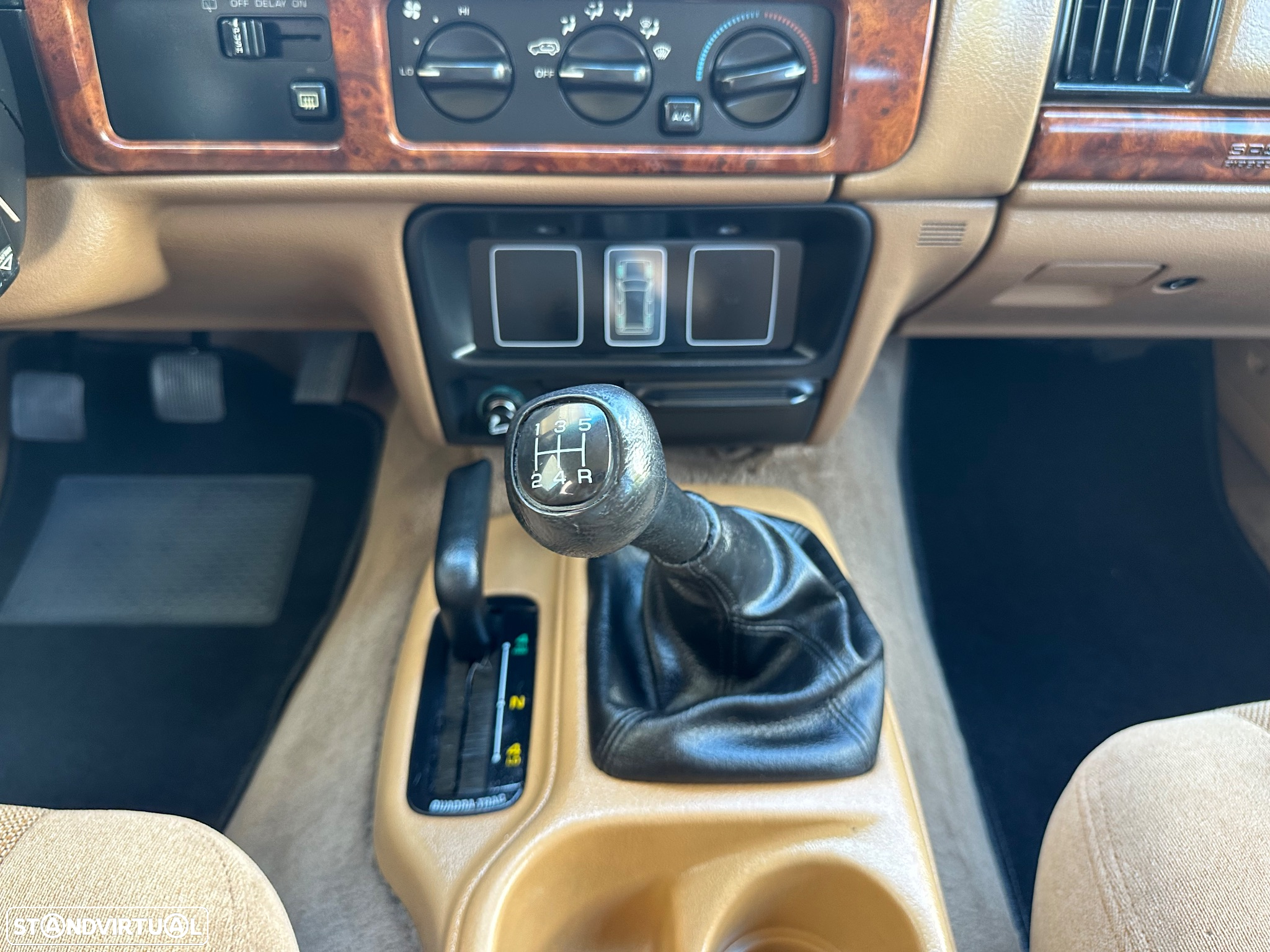 Jeep Grand Cherokee 2.5 TD Laredo - 29