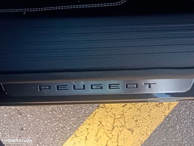 Peugeot E-3008 73 kWh GT - 28
