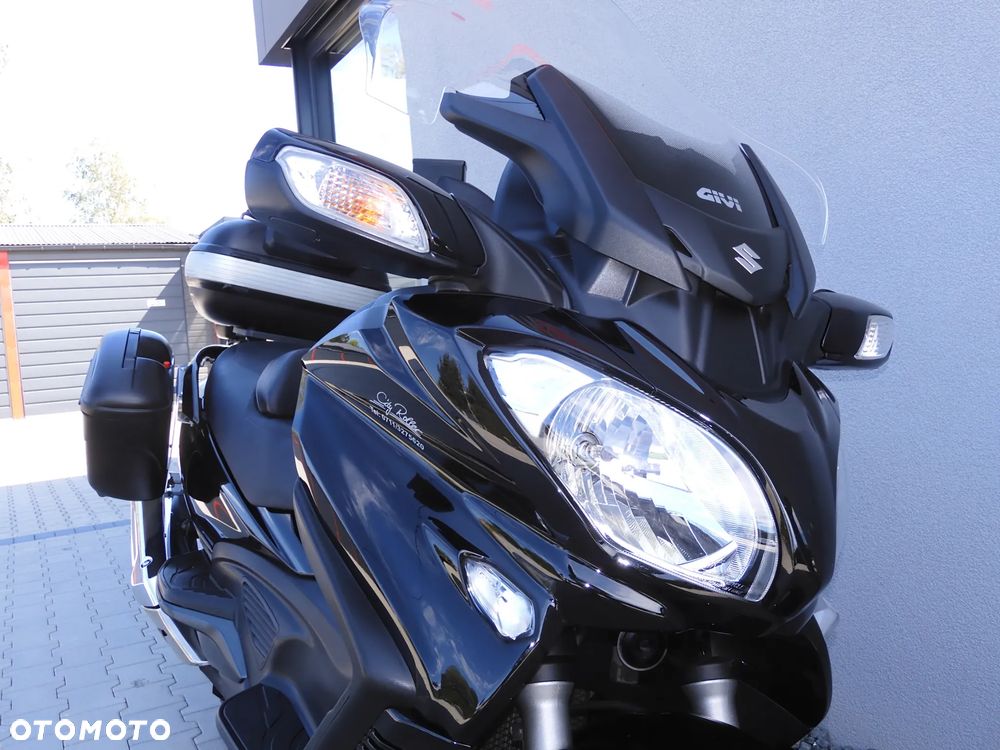 Suzuki Burgman - 4